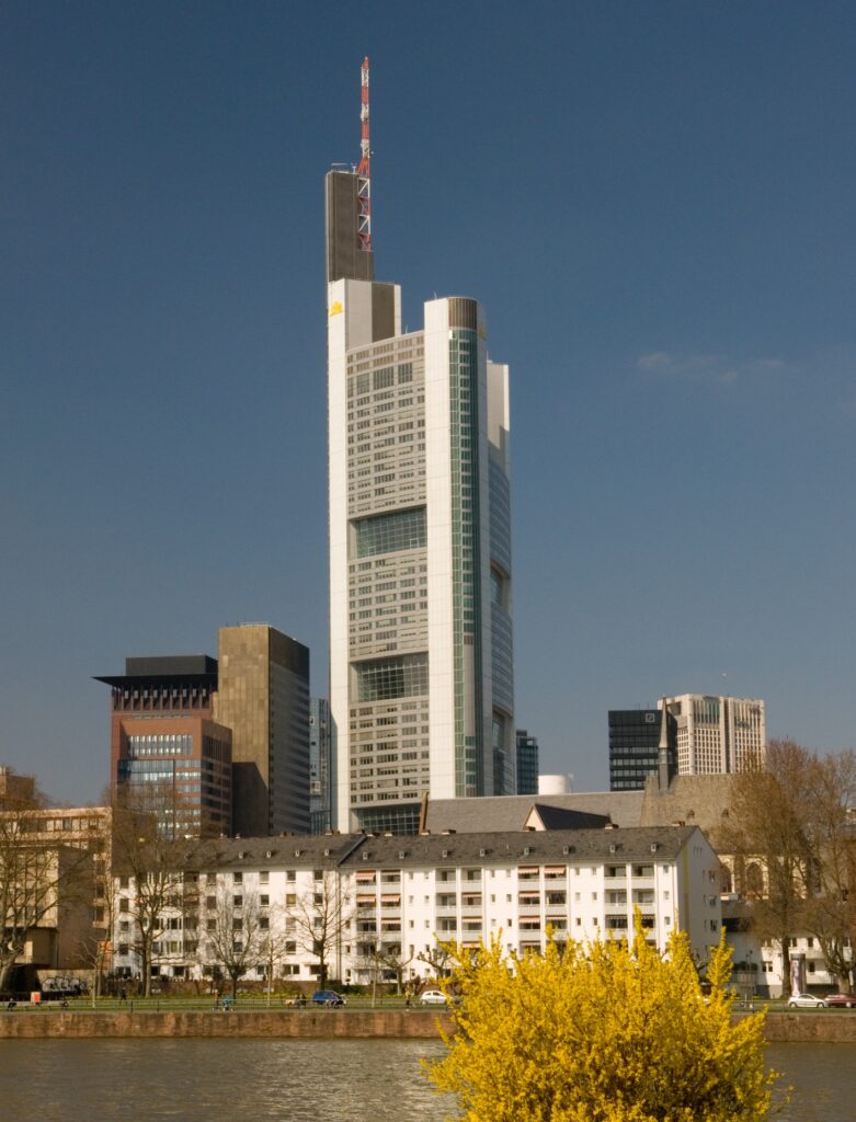 clădiri comerciale sustenabile, Commerzbank din Frankfurt 1997